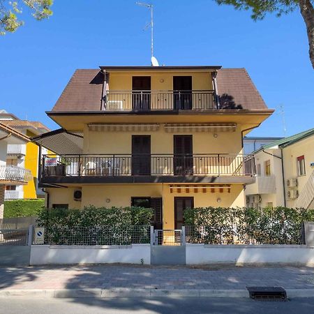 Apartments in Lignano Sabbiadoro 39726 Exterior foto