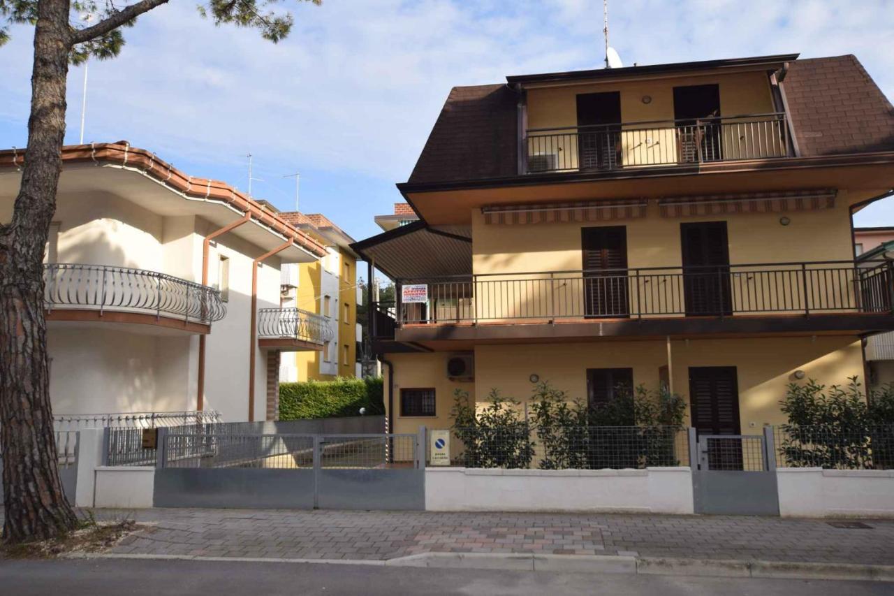 Apartments in Lignano Sabbiadoro 39726 Exterior foto