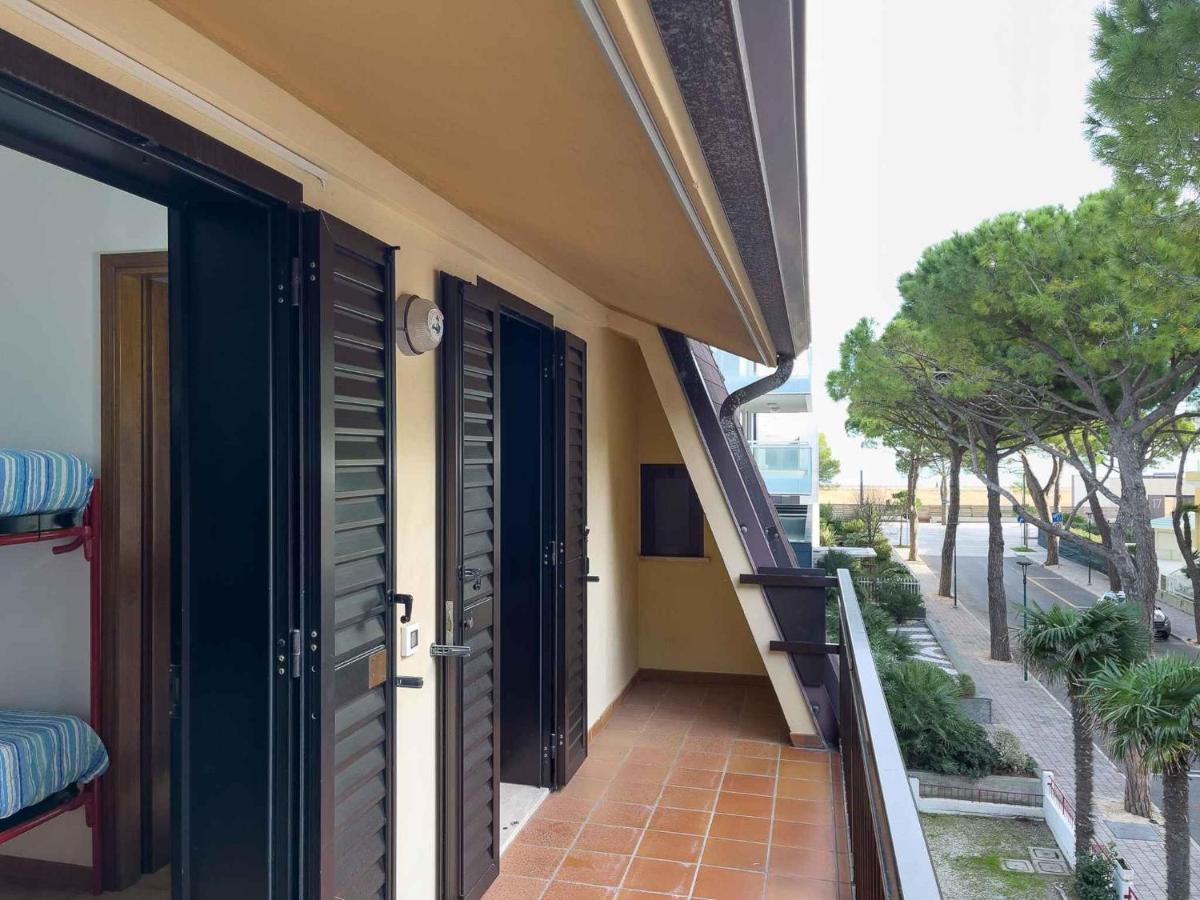 Apartments in Lignano Sabbiadoro 39726 Exterior foto