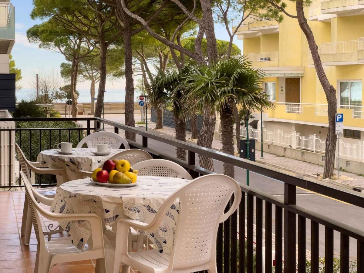 Apartments in Lignano Sabbiadoro 39726 Exterior foto